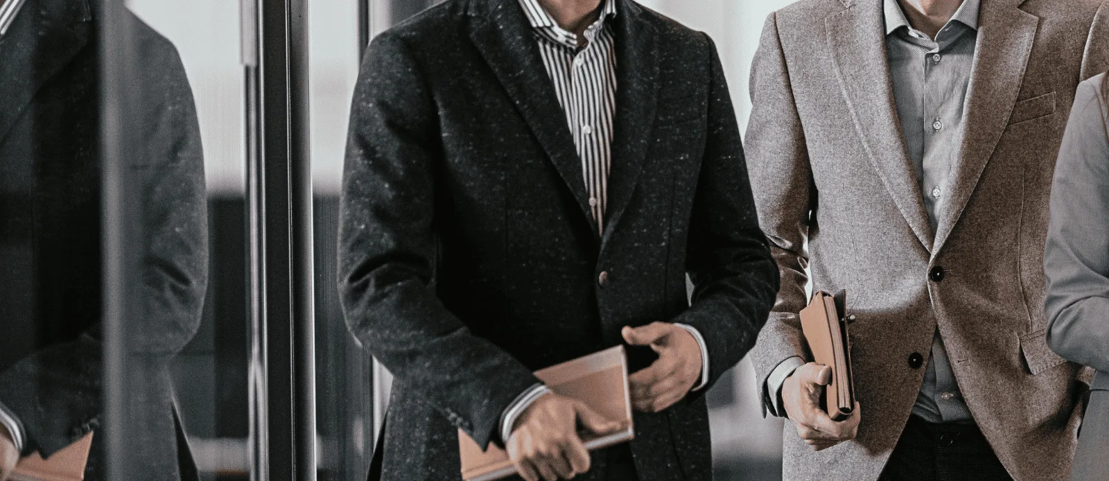 Successfully Establish Your Company <br> Avoid Common Mistakes and Launch with Confidence!